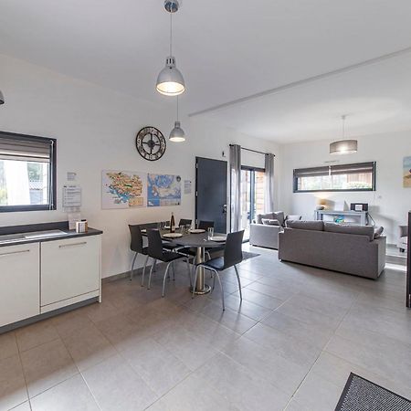 Holavre- Maison Pour 5P Avec Piscine Le Tour-du-Parc Exteriér fotografie
